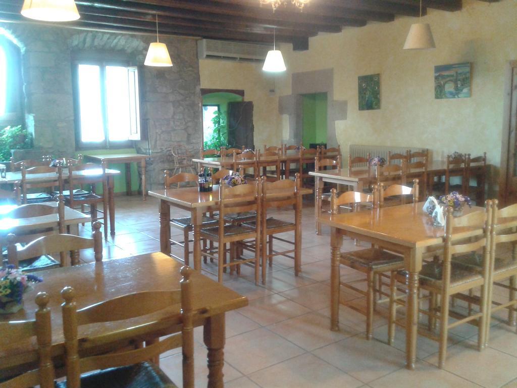 Casa Angrill Hotel Oliana Buitenkant foto
