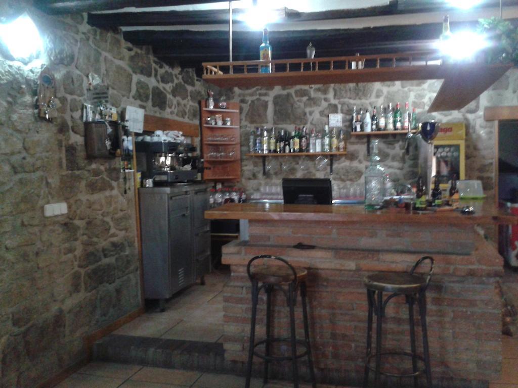 Casa Angrill Hotel Oliana Buitenkant foto