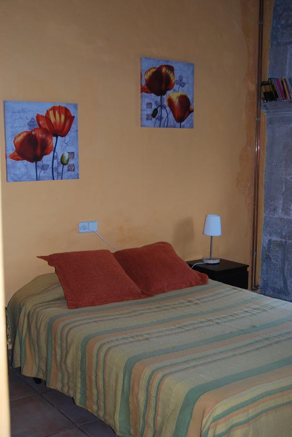 Casa Angrill Hotel Oliana Buitenkant foto